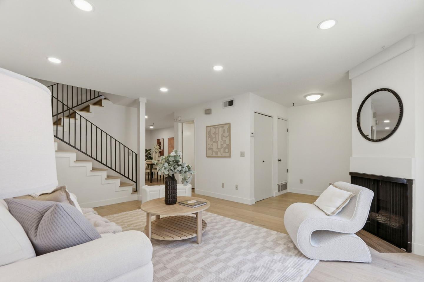 Photo #5: ML82043680 Listing: Photo #5