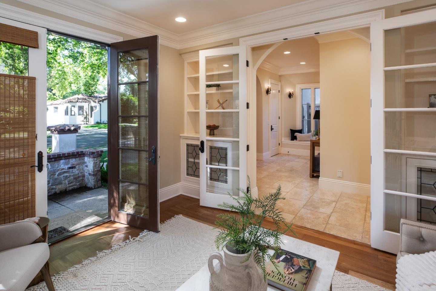 Detail Gallery Image 8 of 50 For 1335 Glenwood Ave, San Jose,  CA 95125 - 5 Beds | 3/1 Baths