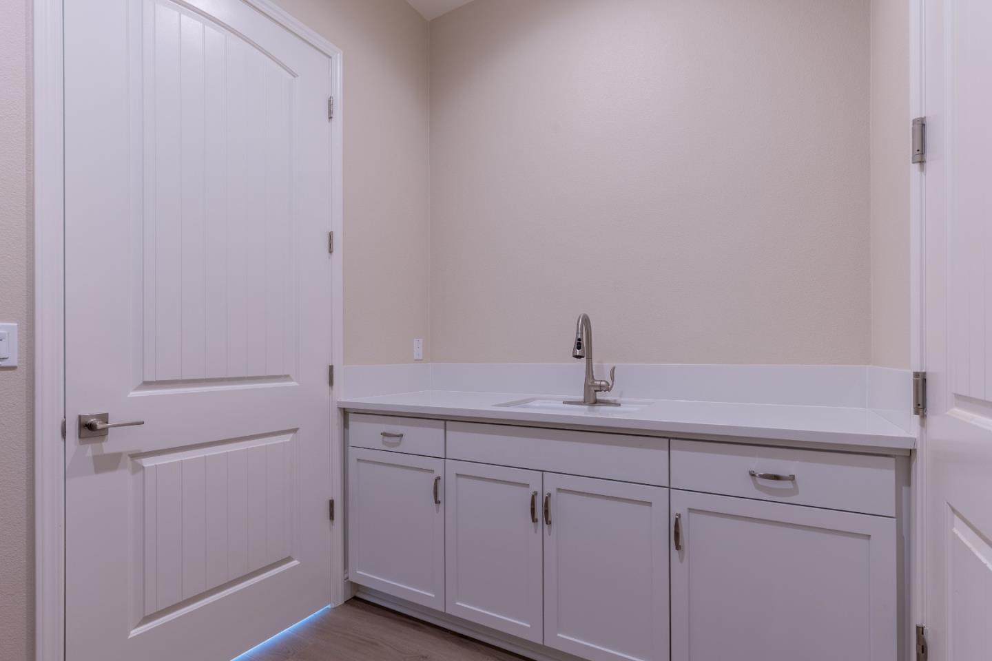 Detail Gallery Image 19 of 20 For 3052 El Capitan Dr, Marina,  CA 93933 - 3 Beds | 2 Baths