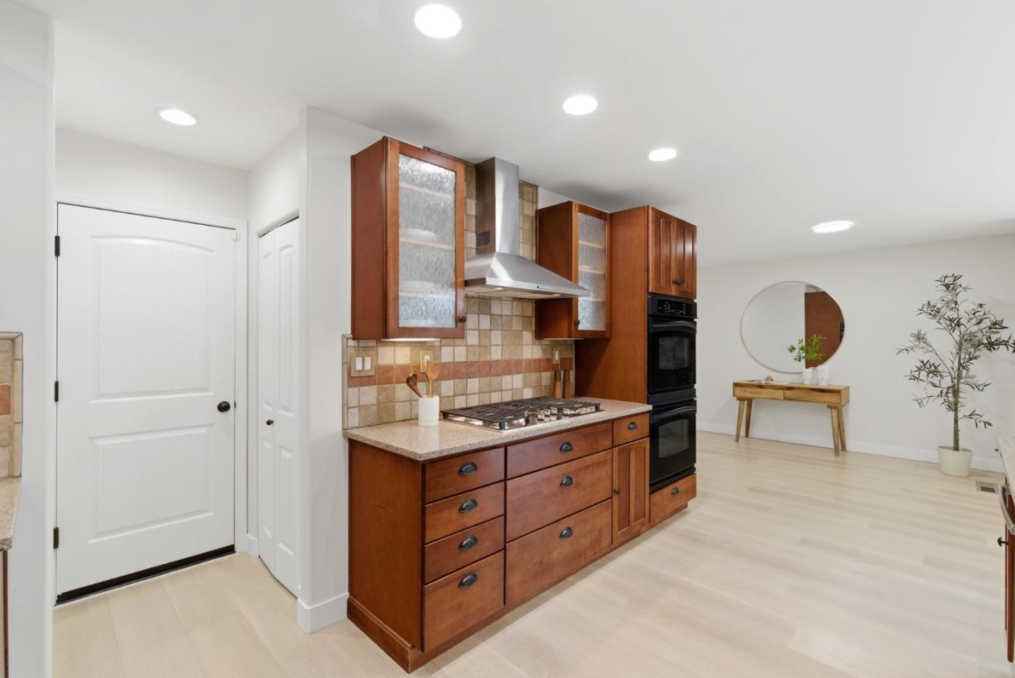 Detail Gallery Image 11 of 39 For 1475 Norman Ave, San Jose,  CA 95125 - 3 Beds | 1/1 Baths