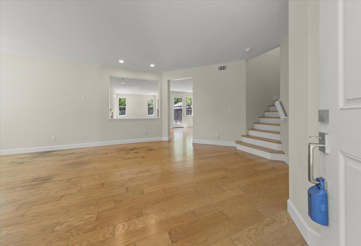 500 Birdsong ST, Gilroy, CA 95020, Photo 6