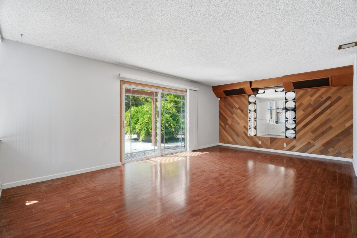 Detail Gallery Image 12 of 36 For 1111 Piedmont Rd, San Jose,  CA 95132 - 4 Beds | 2/1 Baths