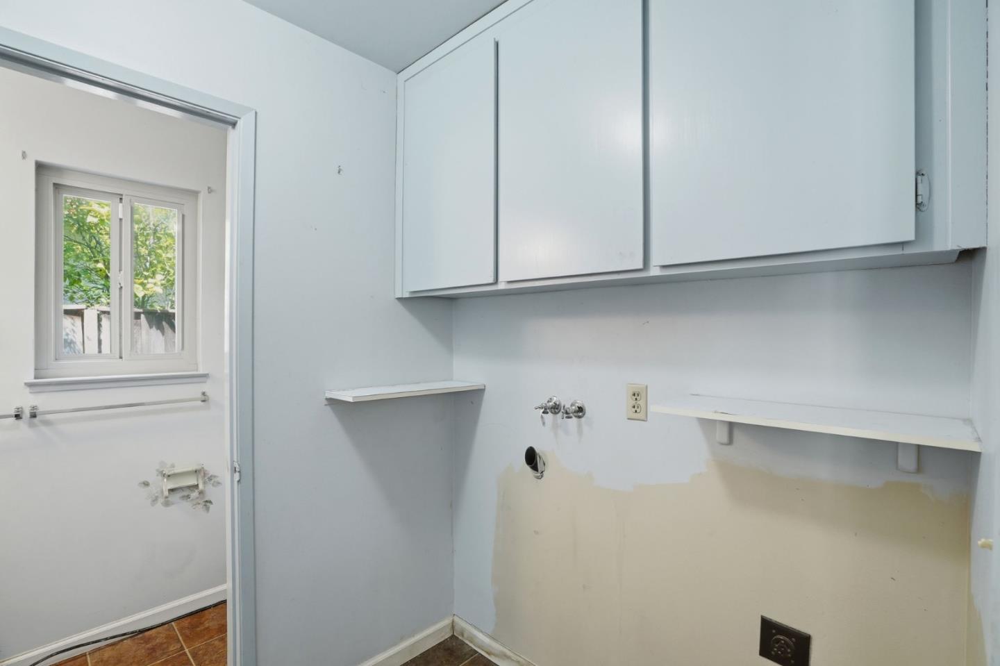 Detail Gallery Image 14 of 36 For 1111 Piedmont Rd, San Jose,  CA 95132 - 4 Beds | 2/1 Baths