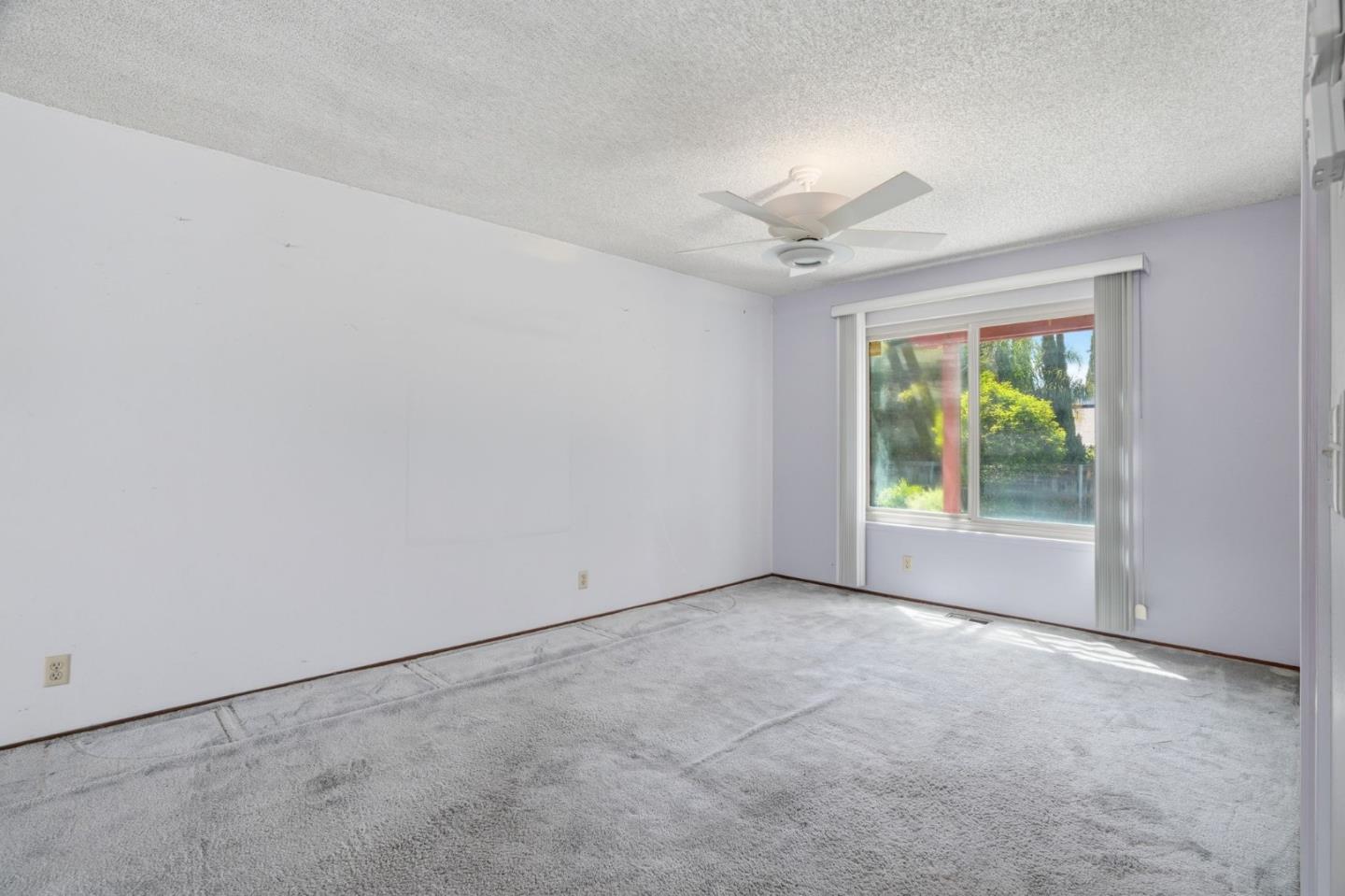 Detail Gallery Image 5 of 36 For 1111 Piedmont Rd, San Jose,  CA 95132 - 4 Beds | 2/1 Baths