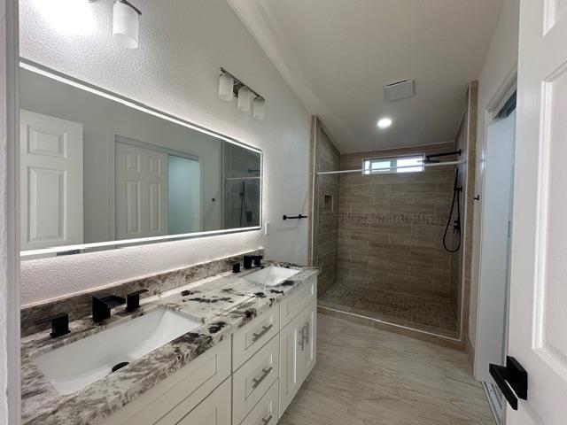 Detail Gallery Image 7 of 16 For 117 Peartree Ln, Hollister,  CA 95023 - 4 Beds | 2 Baths