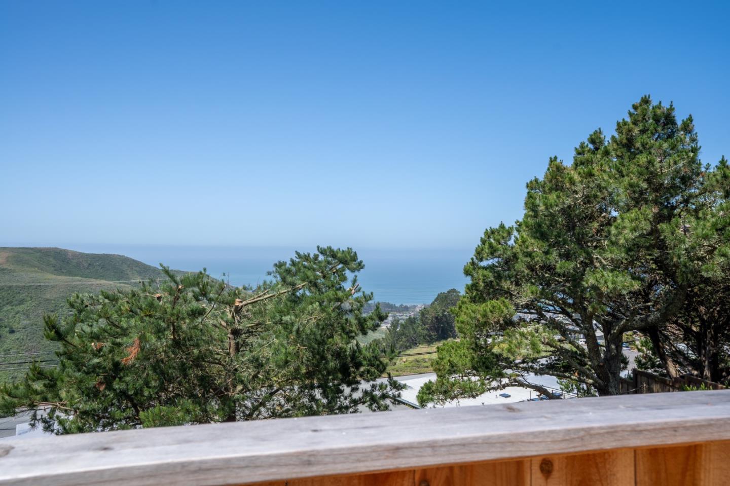 556 Heathcliff Drive, Pacifica, CA, 94044