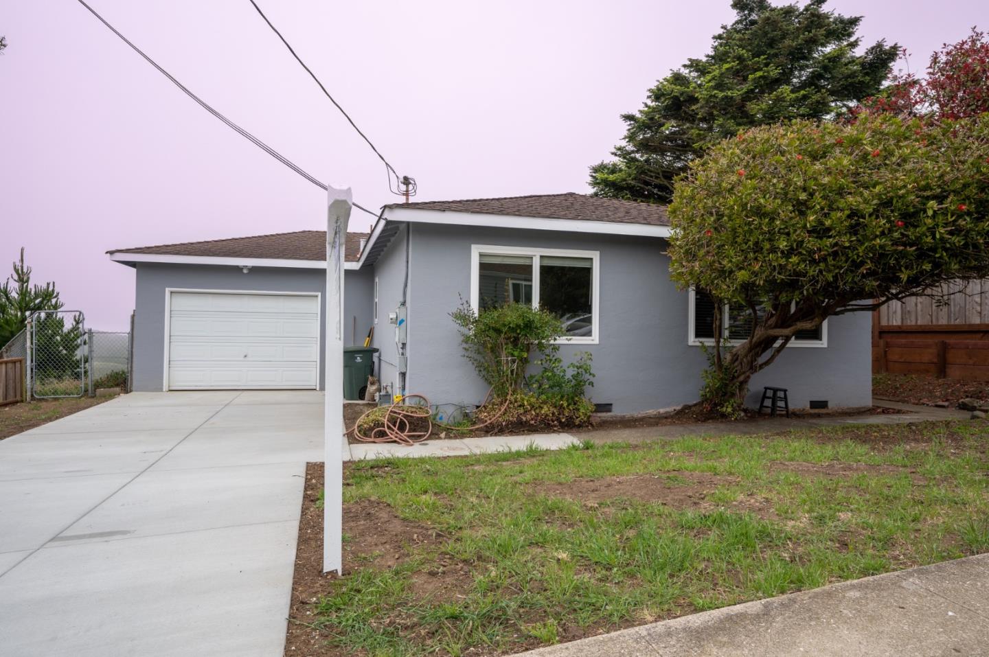 556 Heathcliff Drive, Pacifica, CA, 94044