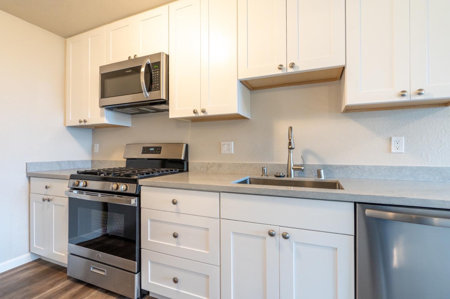 556 Heathcliff Drive, Pacifica, CA, 94044