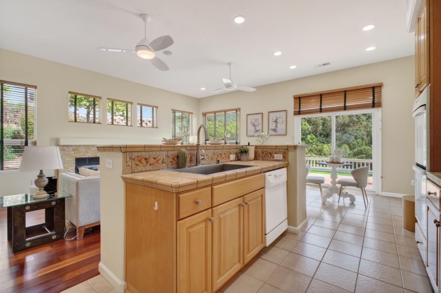 Detail Gallery Image 18 of 71 For 9060 Village View Pl, San Jose,  CA 95135 - 2 Beds | 2 Baths