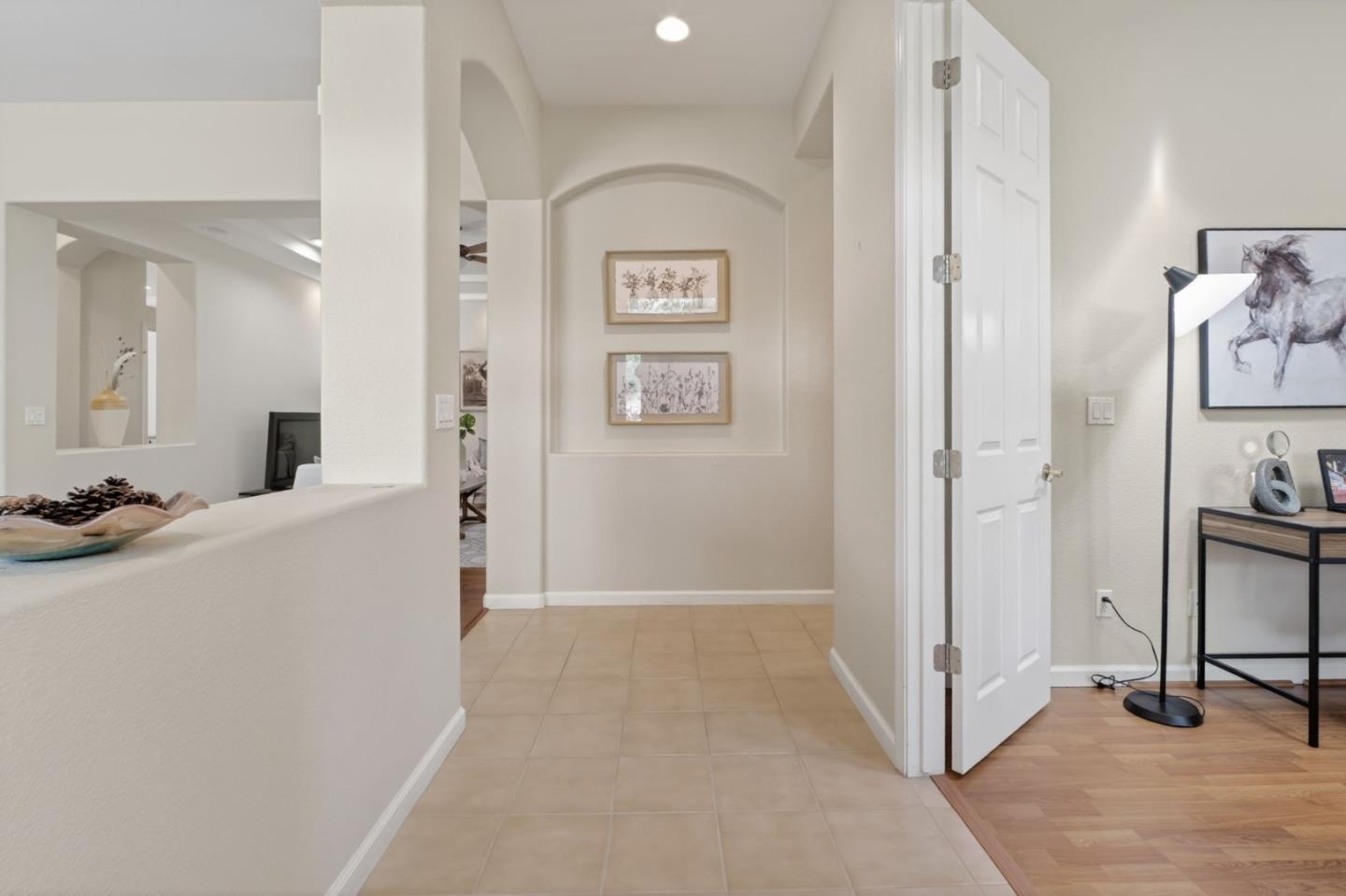 Detail Gallery Image 6 of 71 For 9060 Village View Pl, San Jose,  CA 95135 - 2 Beds | 2 Baths