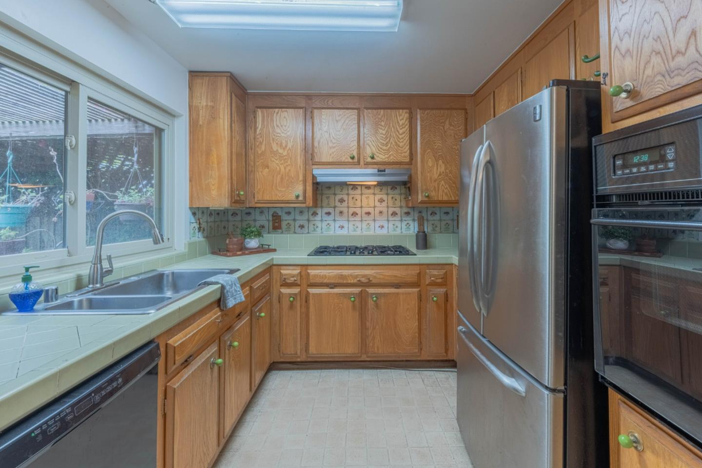 Detail Gallery Image 12 of 32 For 691 Park St, Salinas,  CA 93901 - 3 Beds | 2 Baths