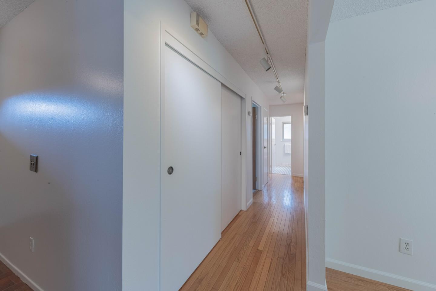 Detail Gallery Image 13 of 32 For 691 Park St, Salinas,  CA 93901 - 3 Beds | 2 Baths