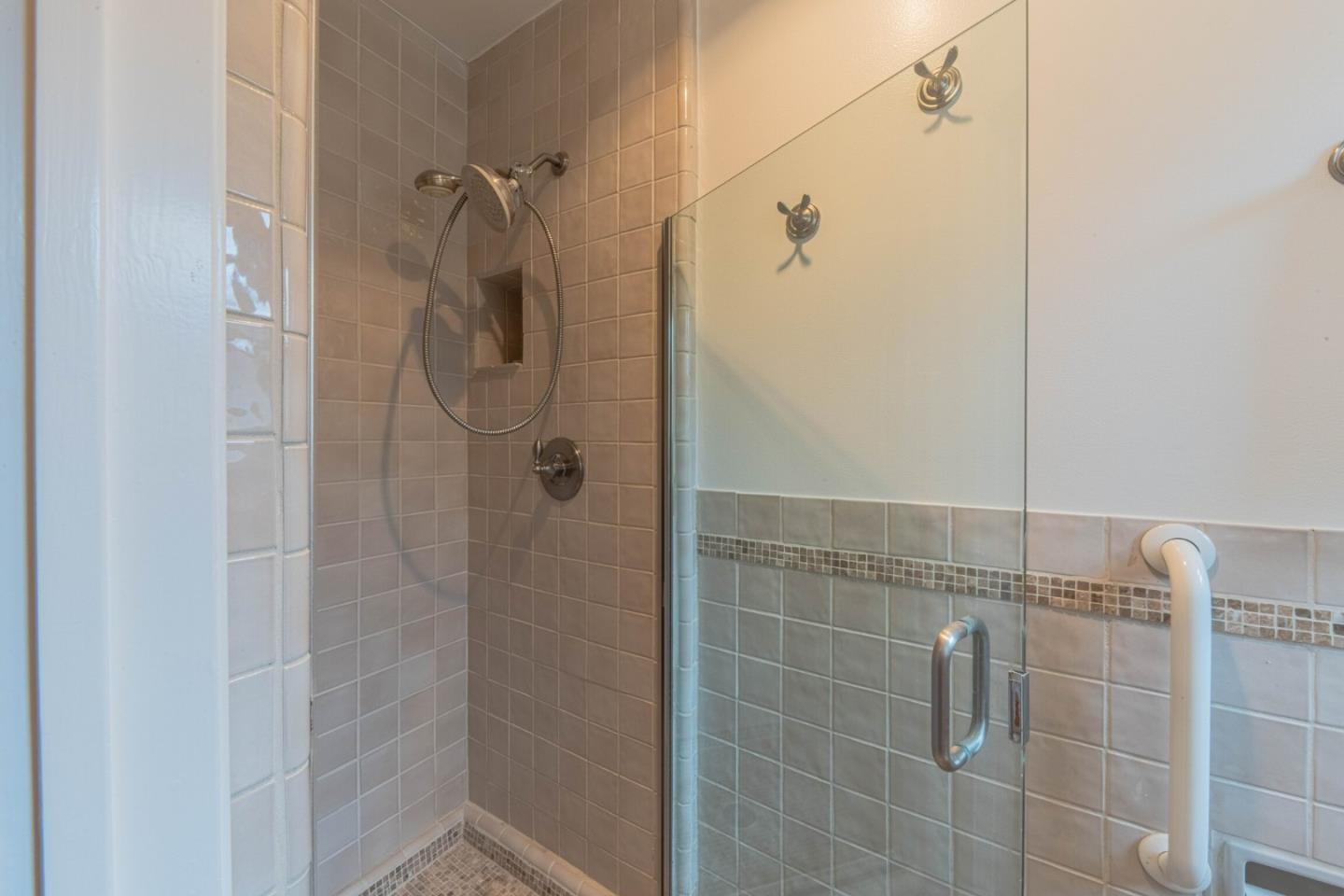 Detail Gallery Image 18 of 32 For 691 Park St, Salinas,  CA 93901 - 3 Beds | 2 Baths