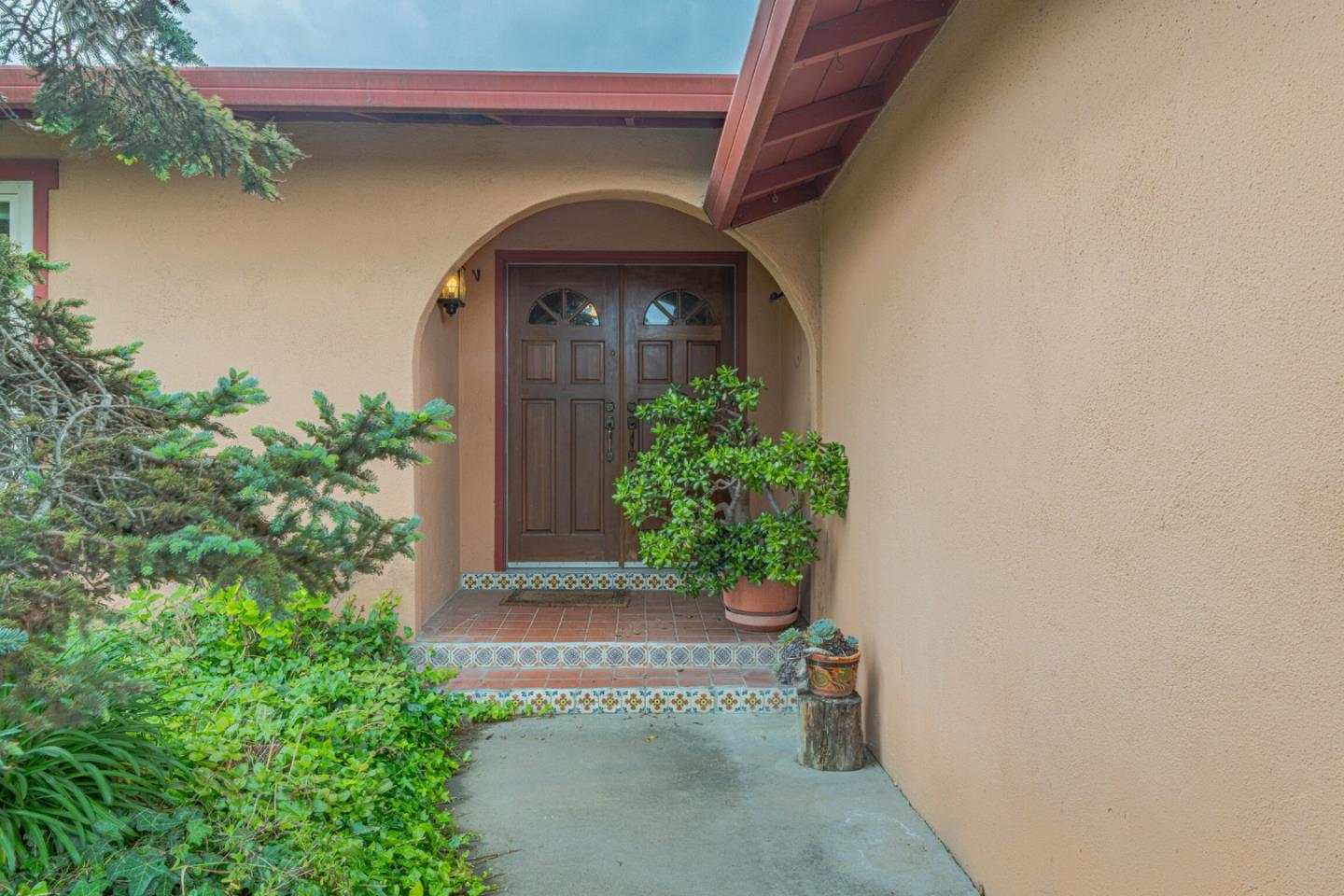 Detail Gallery Image 2 of 32 For 691 Park St, Salinas,  CA 93901 - 3 Beds | 2 Baths