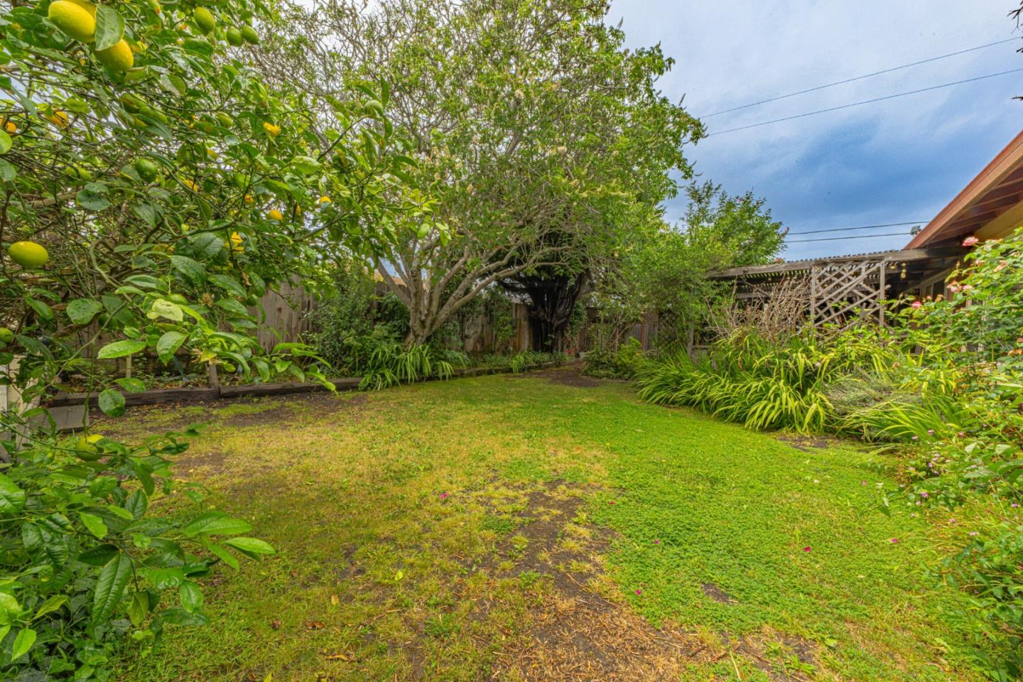 Detail Gallery Image 30 of 32 For 691 Park St, Salinas,  CA 93901 - 3 Beds | 2 Baths