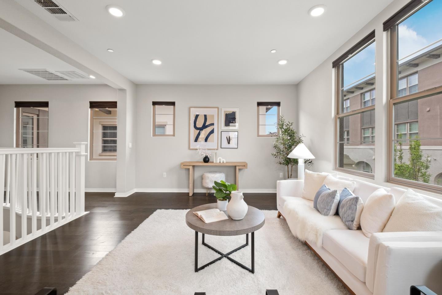 Detail Gallery Image 11 of 61 For 1071 Dewberry Pl #102,  San Jose,  CA 95131 - 3 Beds | 2/1 Baths