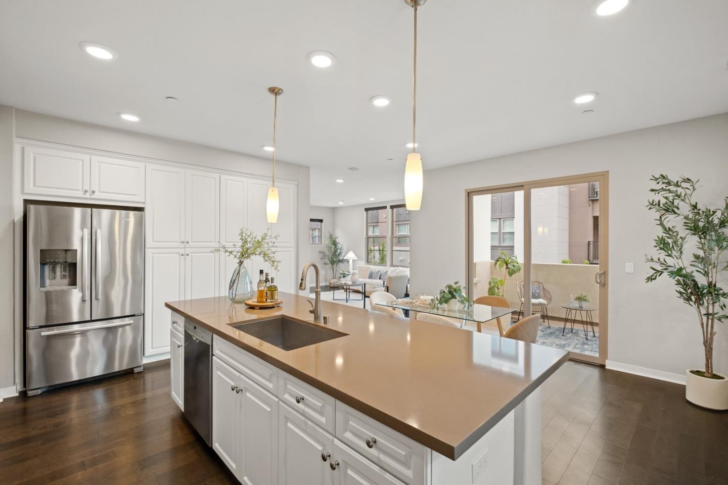 Detail Gallery Image 17 of 61 For 1071 Dewberry Pl #102,  San Jose,  CA 95131 - 3 Beds | 2/1 Baths