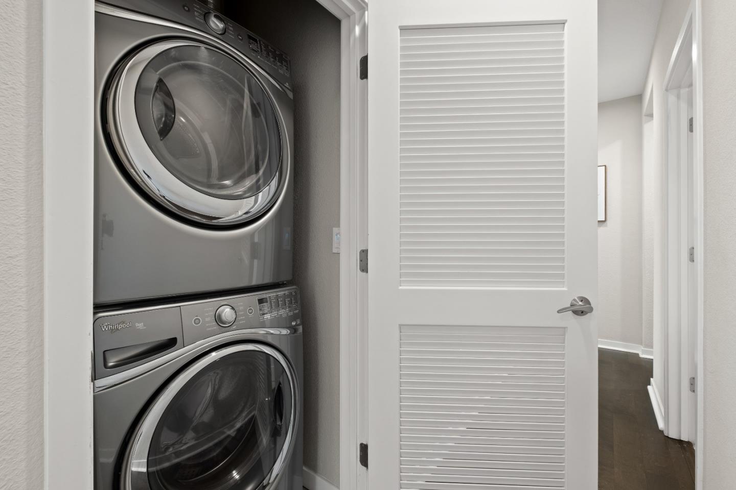 Detail Gallery Image 21 of 61 For 1071 Dewberry Pl #102,  San Jose,  CA 95131 - 3 Beds | 2/1 Baths