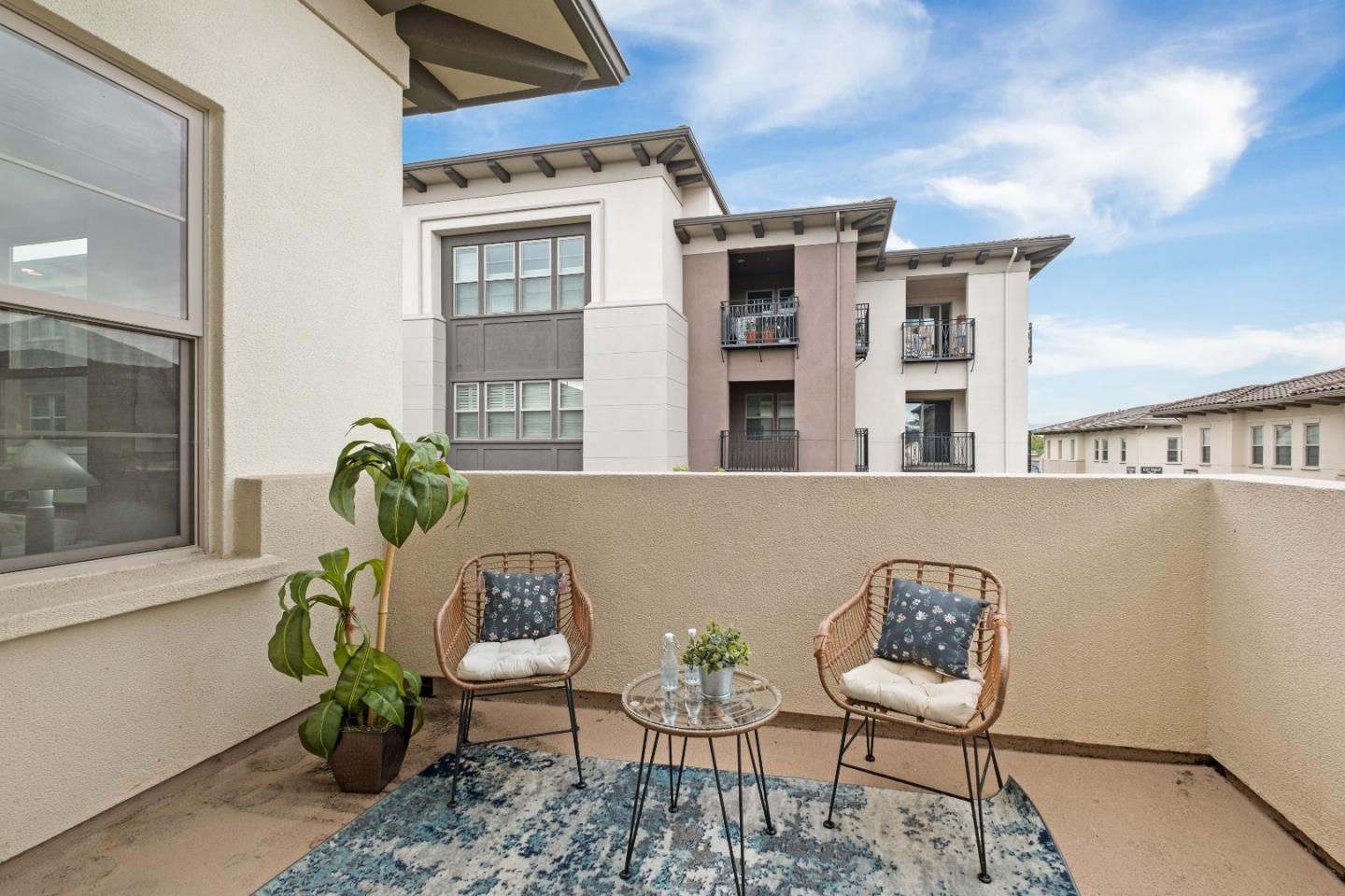 Detail Gallery Image 22 of 61 For 1071 Dewberry Pl #102,  San Jose,  CA 95131 - 3 Beds | 2/1 Baths