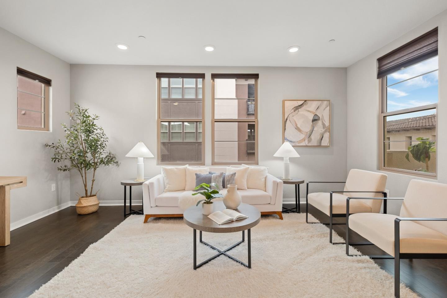 Detail Gallery Image 3 of 61 For 1071 Dewberry Pl #102,  San Jose,  CA 95131 - 3 Beds | 2/1 Baths