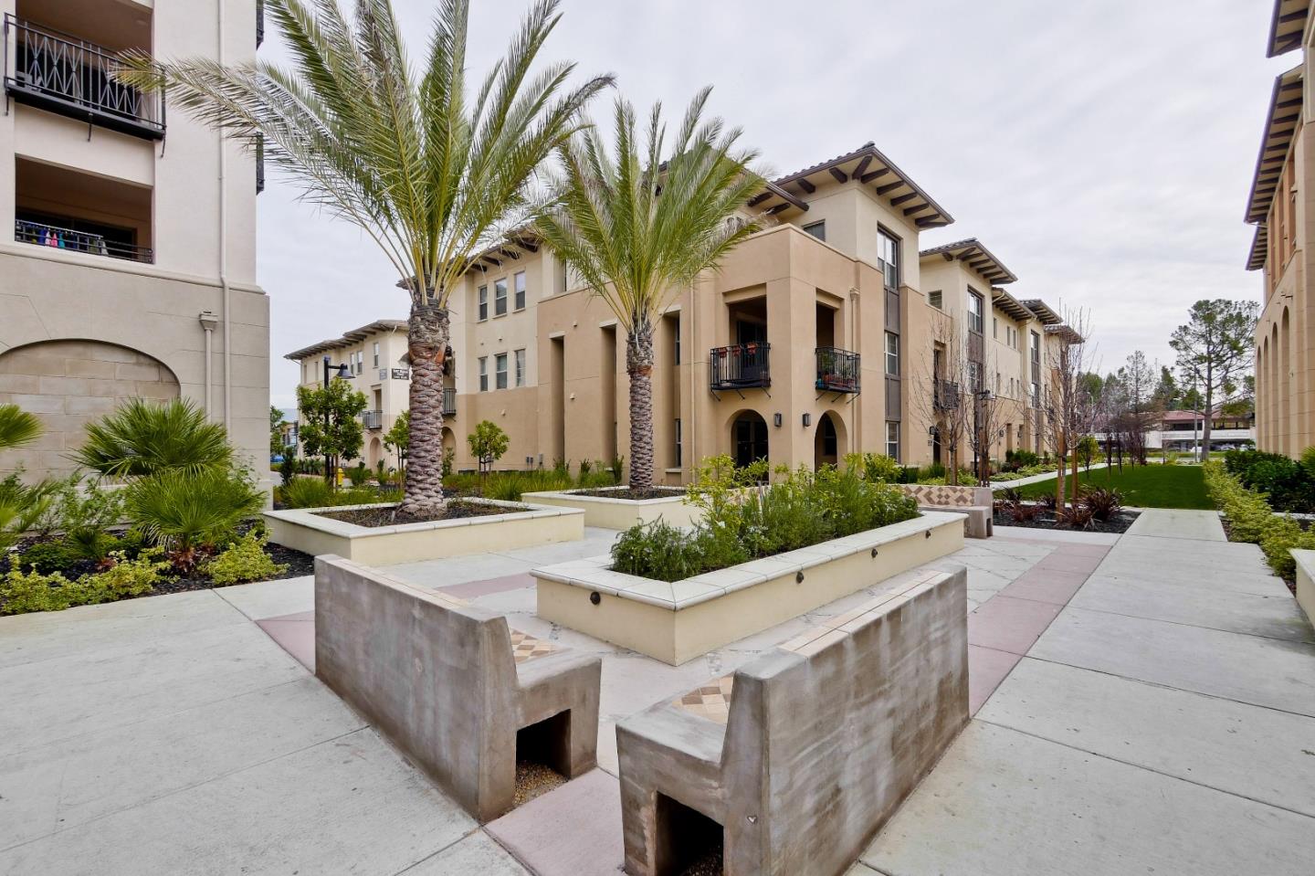 Detail Gallery Image 39 of 61 For 1071 Dewberry Pl #102,  San Jose,  CA 95131 - 3 Beds | 2/1 Baths