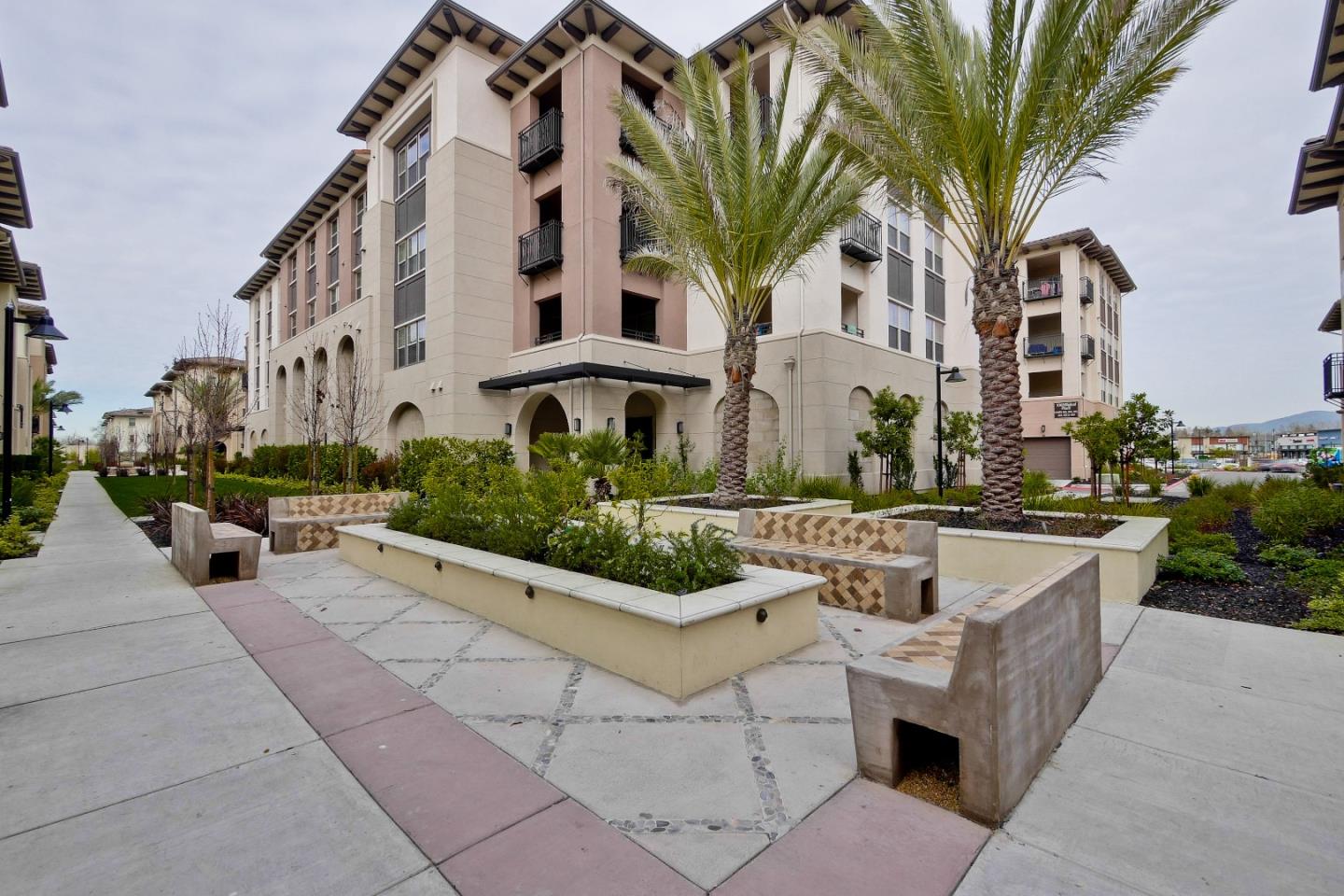 Detail Gallery Image 40 of 61 For 1071 Dewberry Pl #102,  San Jose,  CA 95131 - 3 Beds | 2/1 Baths