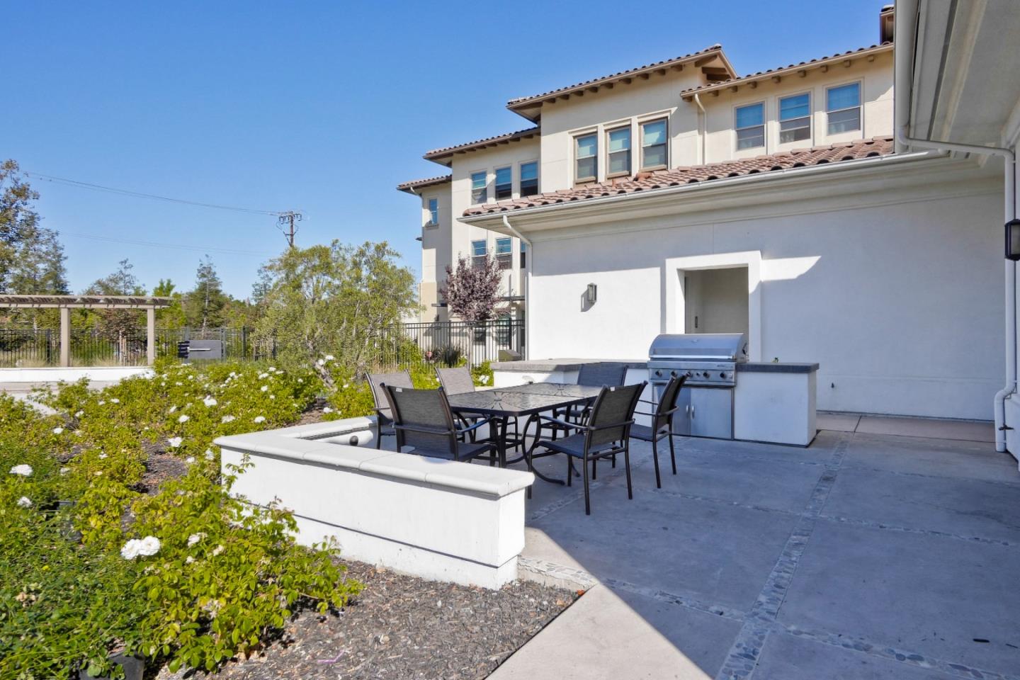 Detail Gallery Image 48 of 61 For 1071 Dewberry Pl #102,  San Jose,  CA 95131 - 3 Beds | 2/1 Baths