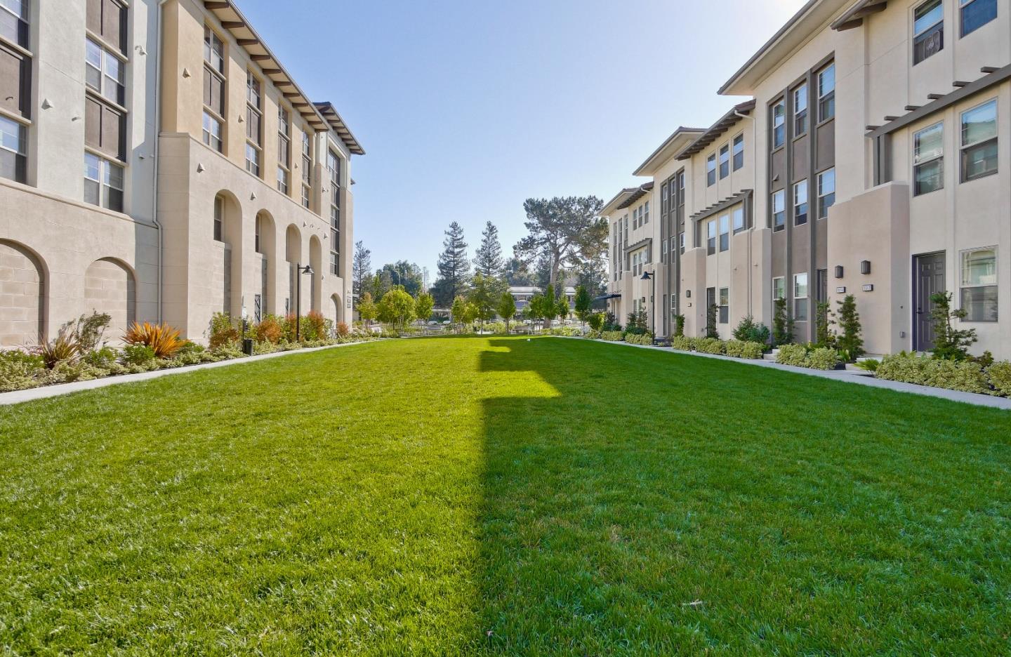 Detail Gallery Image 50 of 61 For 1071 Dewberry Pl #102,  San Jose,  CA 95131 - 3 Beds | 2/1 Baths