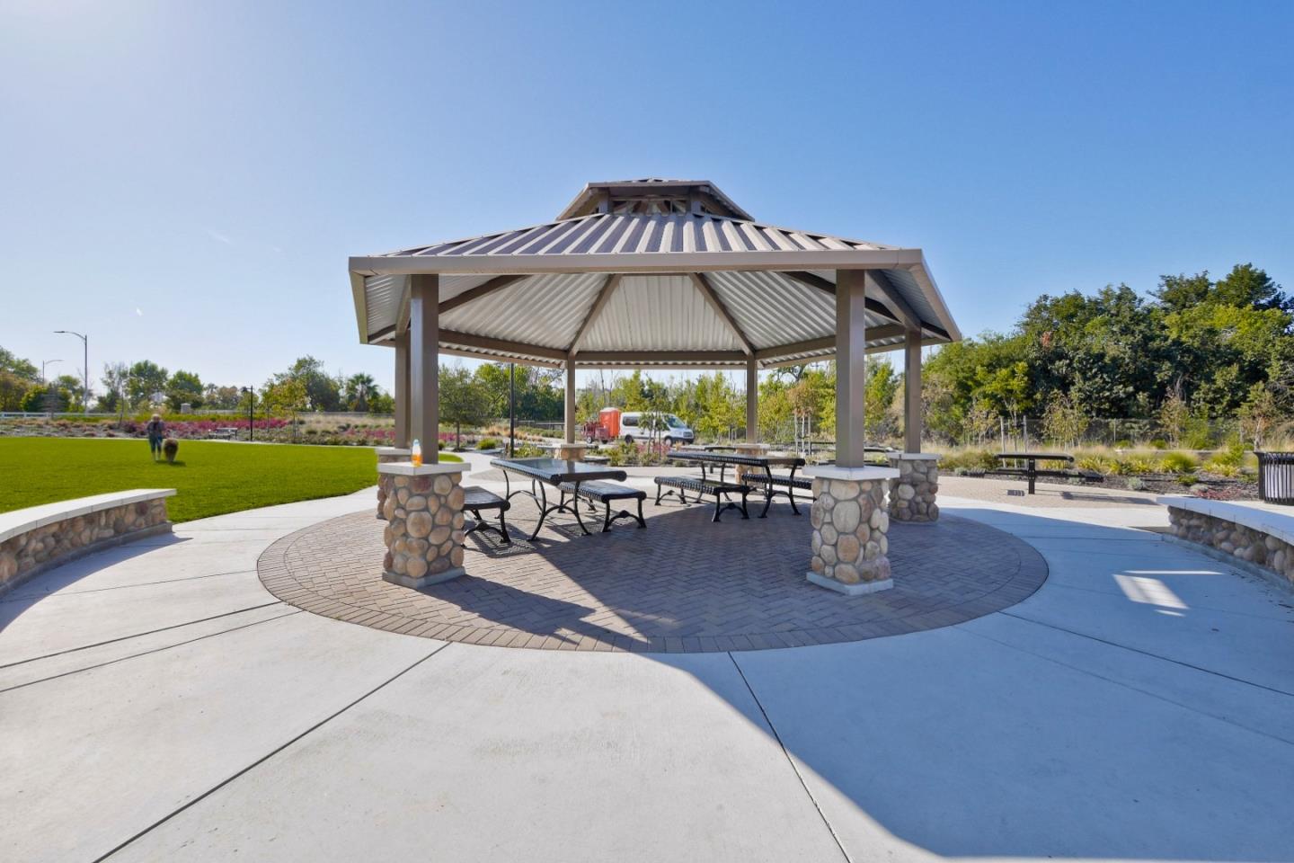 Detail Gallery Image 59 of 61 For 1071 Dewberry Pl #102,  San Jose,  CA 95131 - 3 Beds | 2/1 Baths