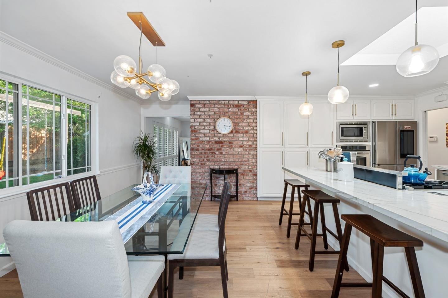 Detail Gallery Image 10 of 24 For 5270 Alan Ave, San Jose,  CA 95124 - 4 Beds | 2/1 Baths