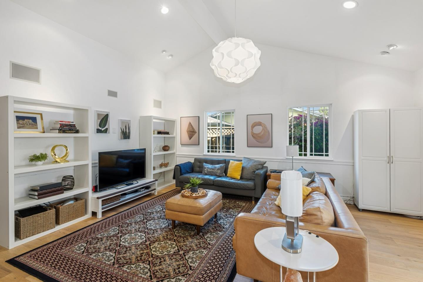 Detail Gallery Image 14 of 24 For 5270 Alan Ave, San Jose,  CA 95124 - 4 Beds | 2/1 Baths