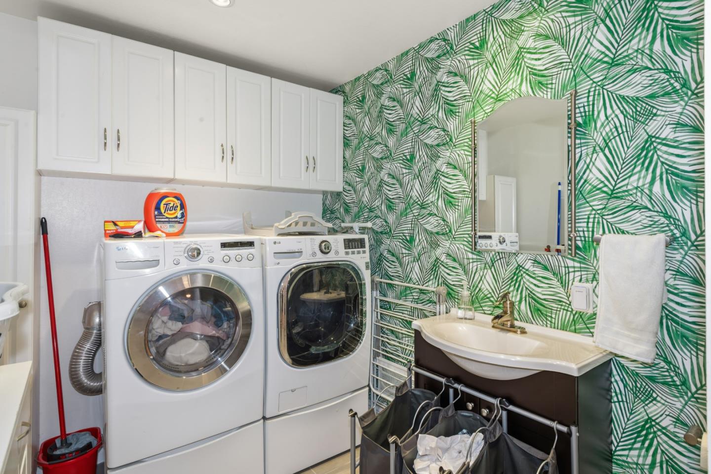 Detail Gallery Image 22 of 24 For 5270 Alan Ave, San Jose,  CA 95124 - 4 Beds | 2/1 Baths