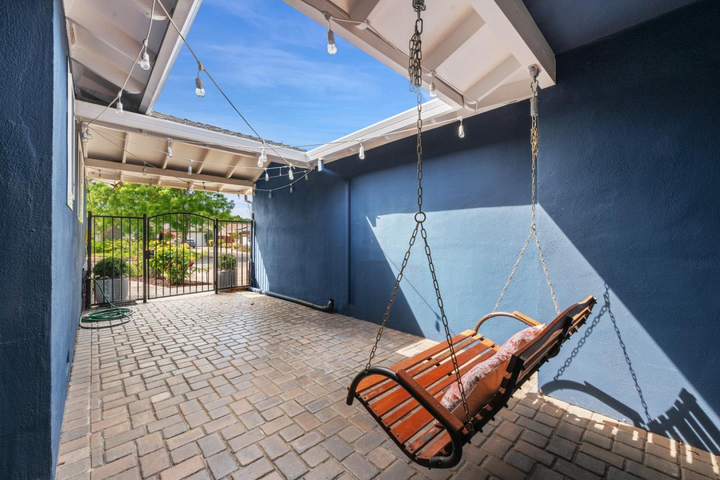 Detail Gallery Image 3 of 24 For 5270 Alan Ave, San Jose,  CA 95124 - 4 Beds | 2/1 Baths