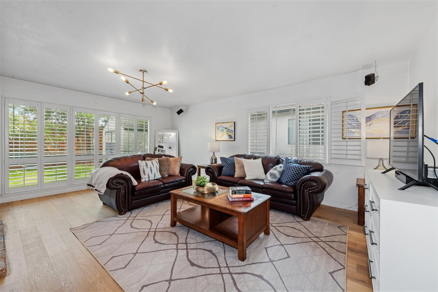 Detail Gallery Image 4 of 24 For 5270 Alan Ave, San Jose,  CA 95124 - 4 Beds | 2/1 Baths