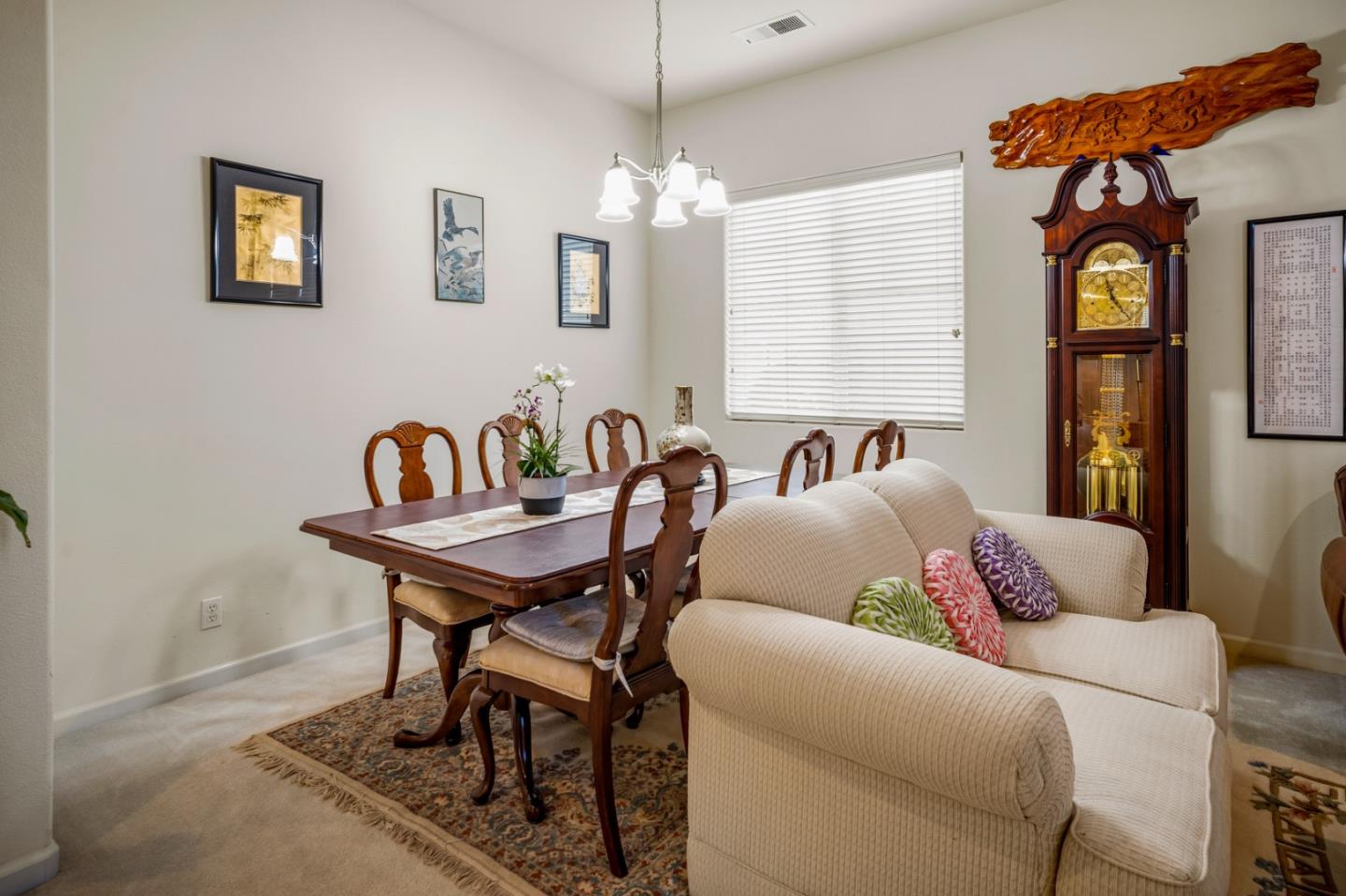 Detail Gallery Image 3 of 39 For 510 Wimbledon Ave, Salinas,  CA 93906 - 3 Beds | 2 Baths