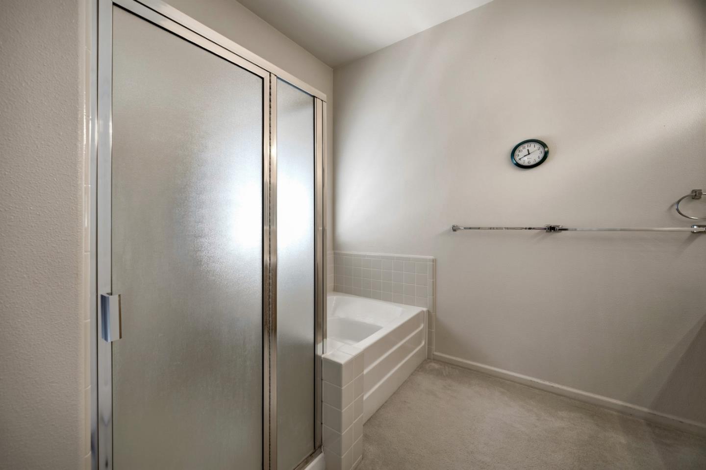 Detail Gallery Image 32 of 39 For 510 Wimbledon Ave, Salinas,  CA 93906 - 3 Beds | 2 Baths