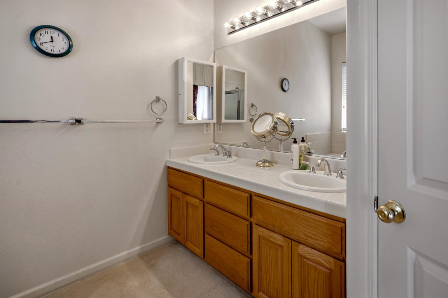 Detail Gallery Image 33 of 39 For 510 Wimbledon Ave, Salinas,  CA 93906 - 3 Beds | 2 Baths