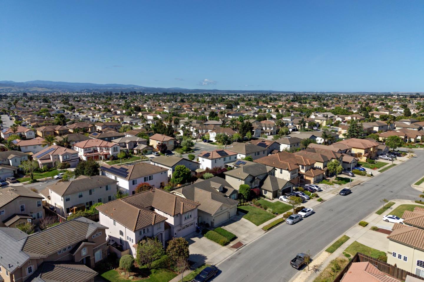 Detail Gallery Image 37 of 39 For 510 Wimbledon Ave, Salinas,  CA 93906 - 3 Beds | 2 Baths