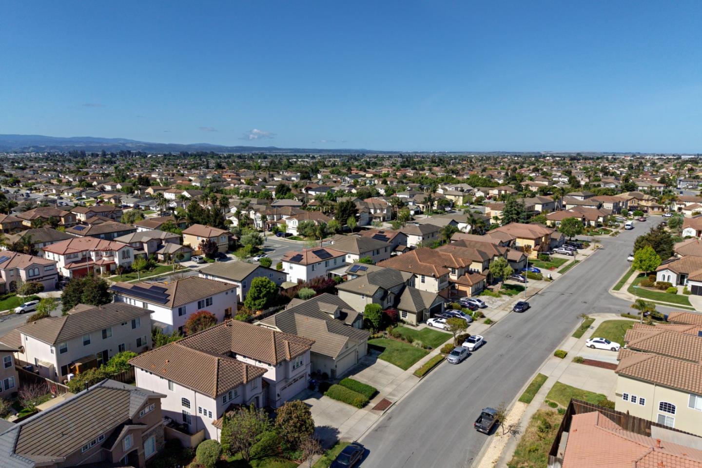 Detail Gallery Image 38 of 39 For 510 Wimbledon Ave, Salinas,  CA 93906 - 3 Beds | 2 Baths