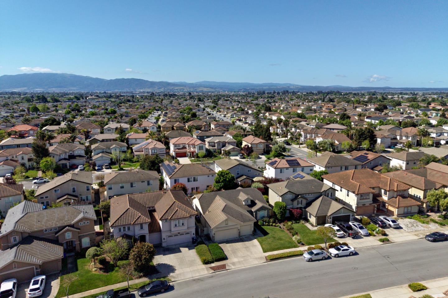 Detail Gallery Image 39 of 39 For 510 Wimbledon Ave, Salinas,  CA 93906 - 3 Beds | 2 Baths