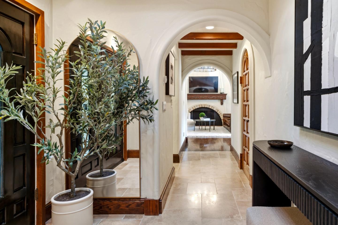 Detail Gallery Image 3 of 29 For 13810 Vista Dorada, Salinas,  CA 93908 - 3 Beds | 2 Baths