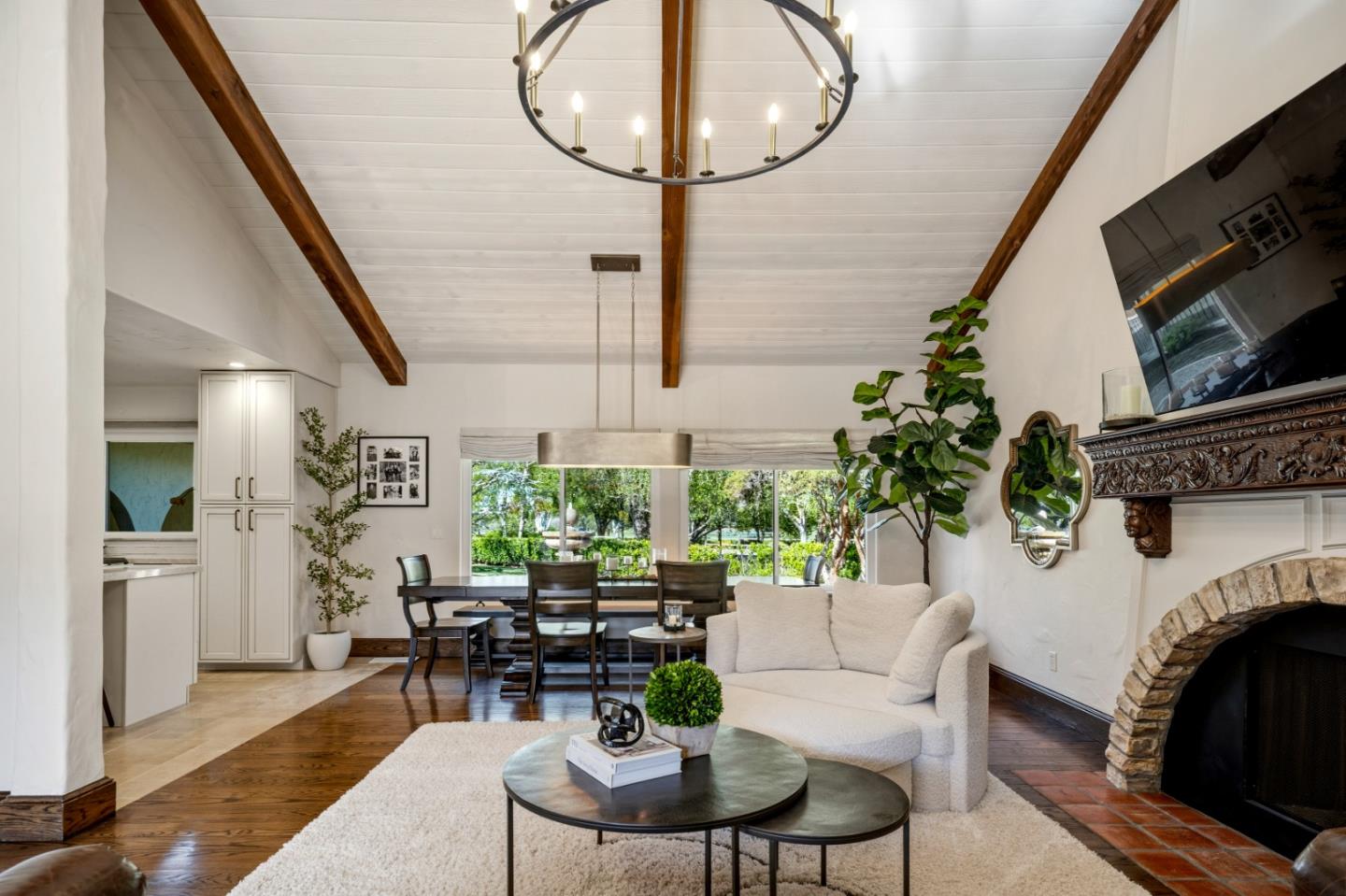 Detail Gallery Image 7 of 29 For 13810 Vista Dorada, Salinas,  CA 93908 - 3 Beds | 2 Baths