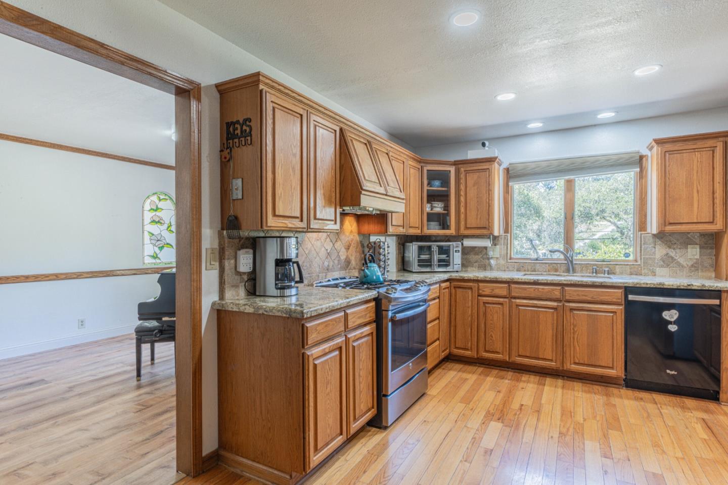 Detail Gallery Image 23 of 40 For 17848 Berta Canyon Rd, Salinas,  CA 93907 - 3 Beds | 2 Baths