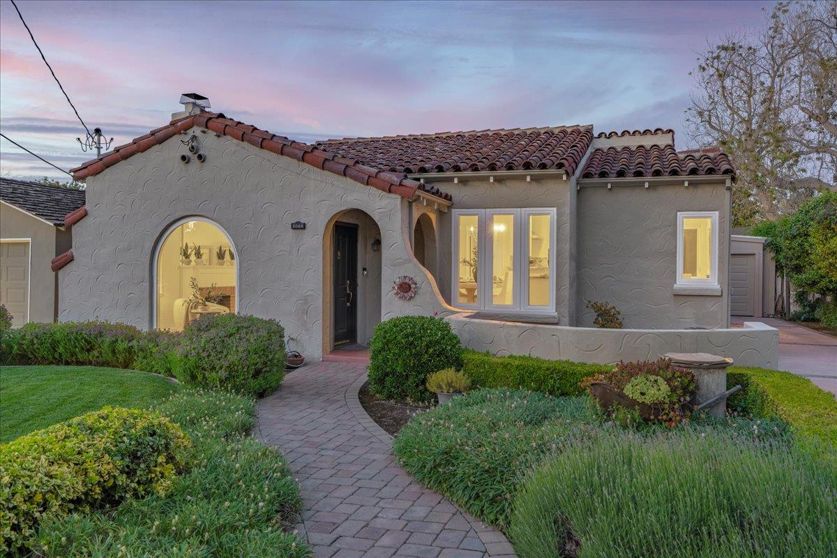 Front Image Thumbnail for ML82043713