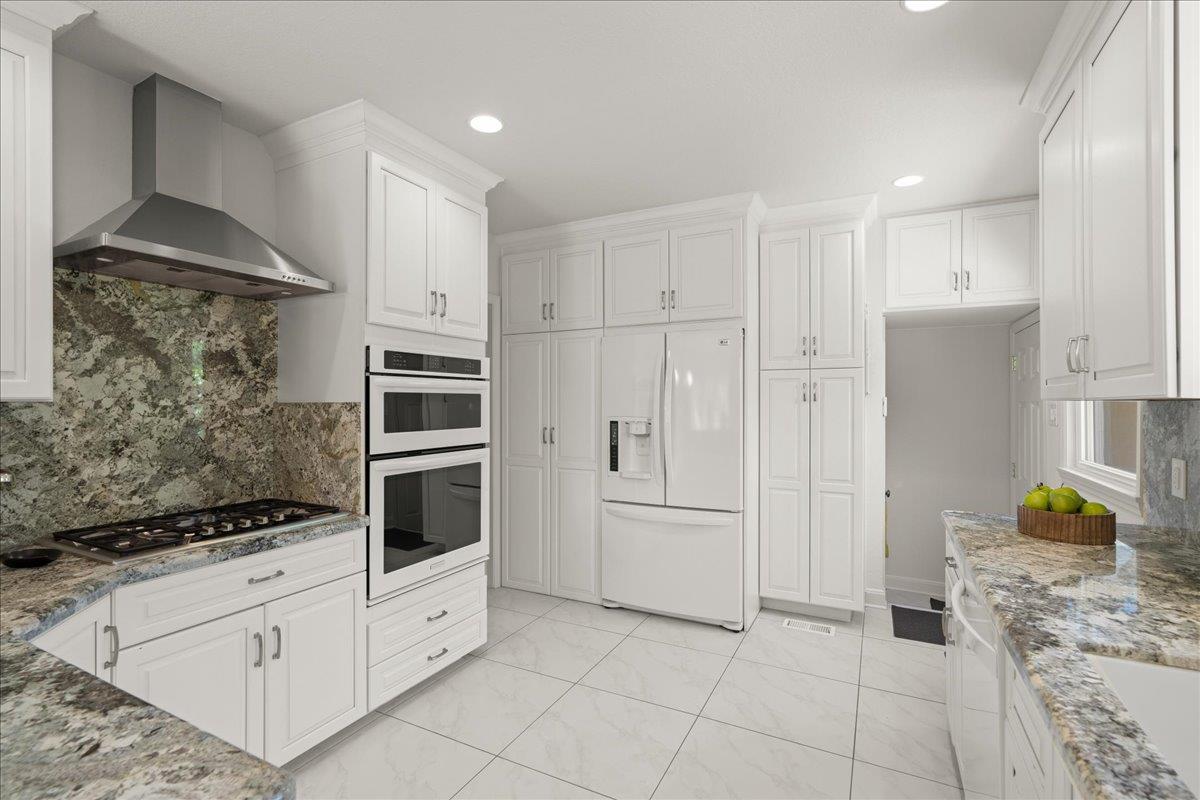 Detail Gallery Image 11 of 29 For 1068 Merle Ave, San Jose,  CA 95125 - 3 Beds | 2 Baths