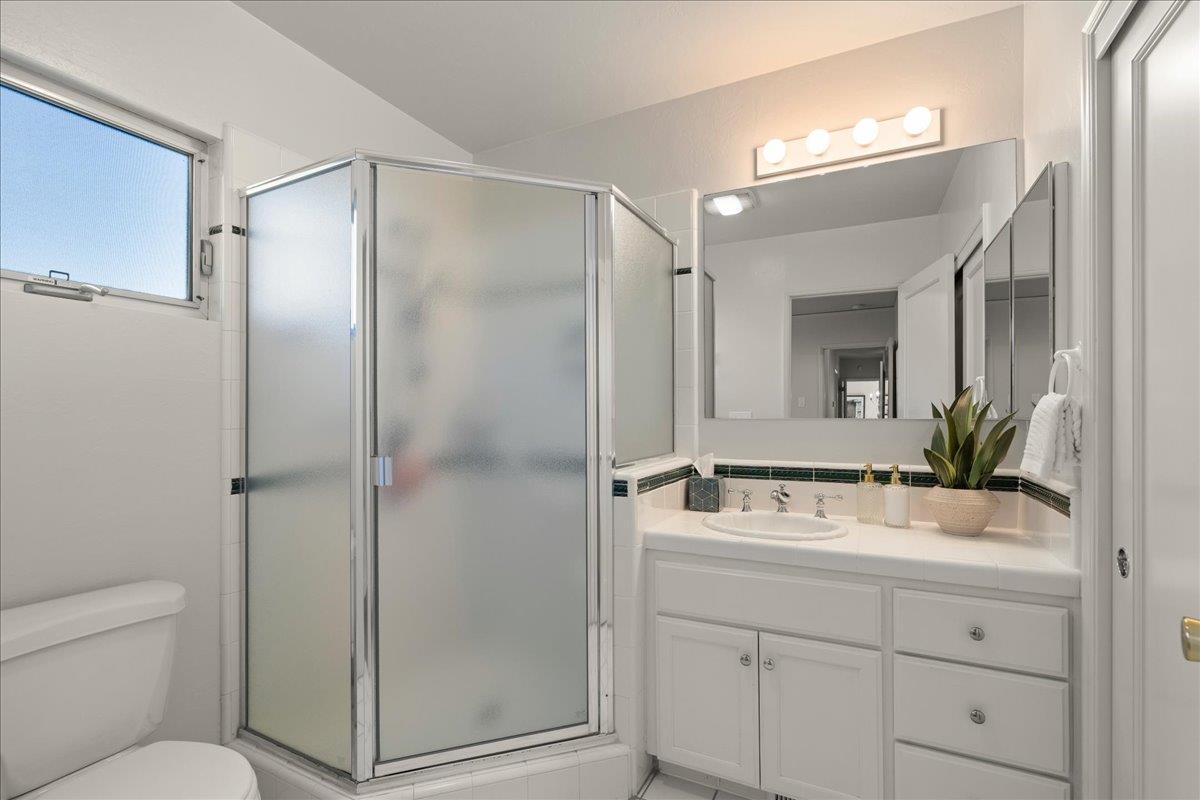 Detail Gallery Image 19 of 29 For 1068 Merle Ave, San Jose,  CA 95125 - 3 Beds | 2 Baths