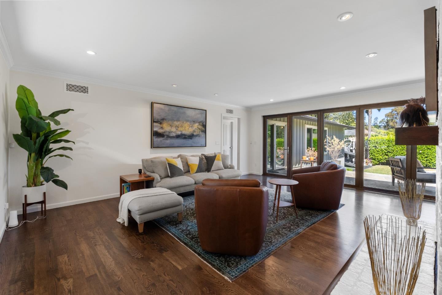 Detail Gallery Image 2 of 48 For 430 Hillsborough Blvd, San Mateo,  CA 94402 - 4 Beds | 3/1 Baths