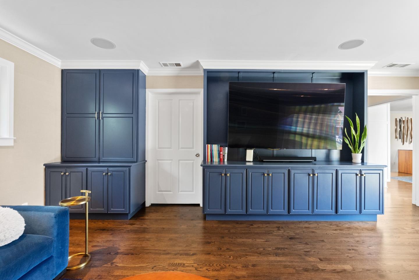 Detail Gallery Image 22 of 48 For 430 Hillsborough Blvd, San Mateo,  CA 94402 - 4 Beds | 3/1 Baths