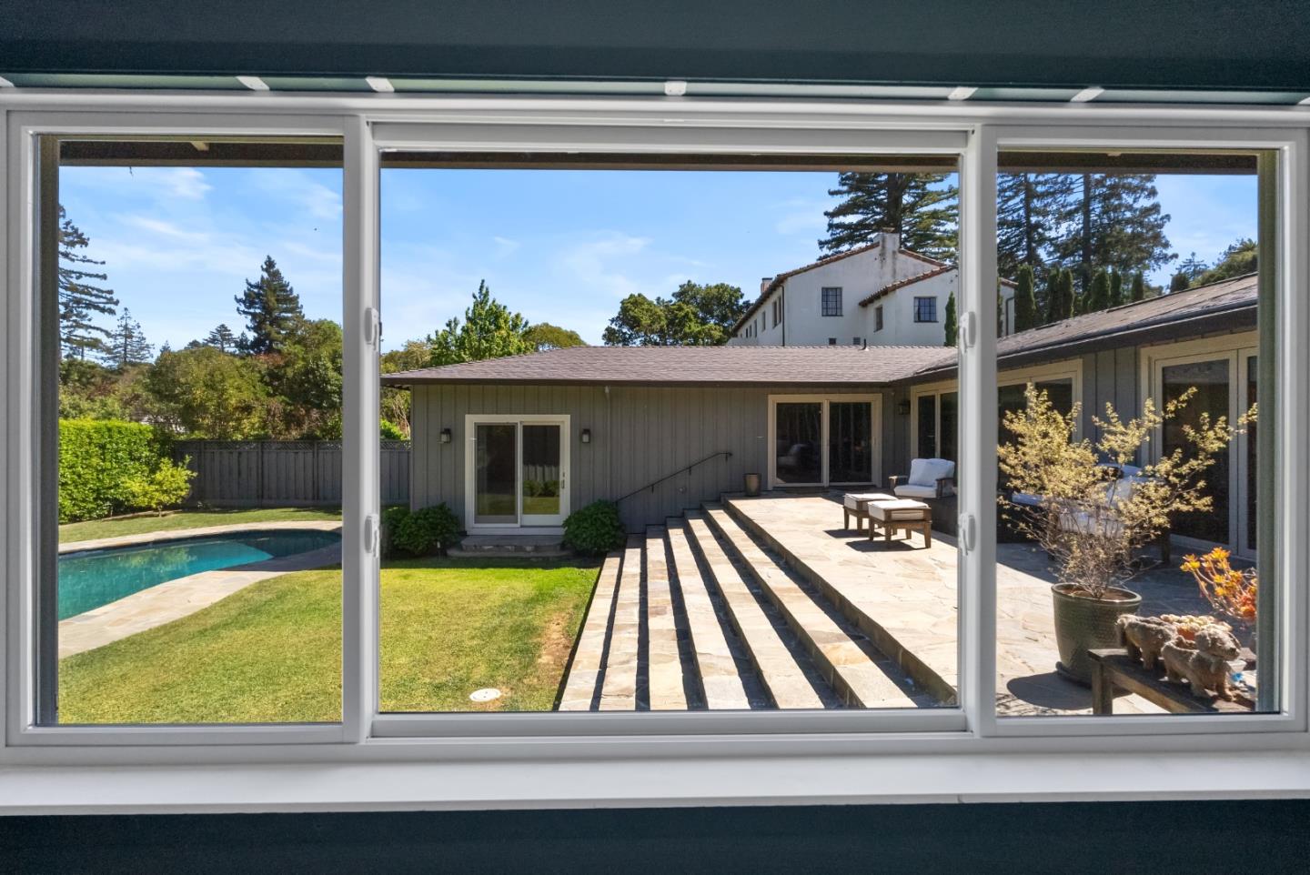 Detail Gallery Image 25 of 48 For 430 Hillsborough Blvd, San Mateo,  CA 94402 - 4 Beds | 3/1 Baths