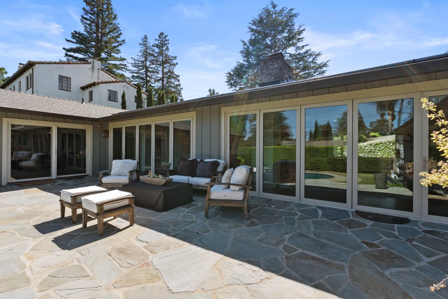 Detail Gallery Image 35 of 48 For 430 Hillsborough Blvd, San Mateo,  CA 94402 - 4 Beds | 3/1 Baths